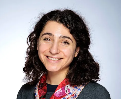 Eve Ansari